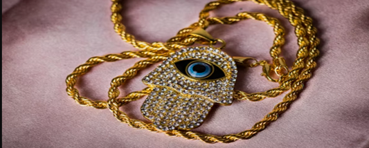 Warum Esprit Schmuck 2025 in keinem Schmuckkästchen fehlen darf