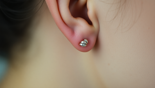 Wie schmerzhaft ist ein Conch Piercing? - Meine Erfahrung