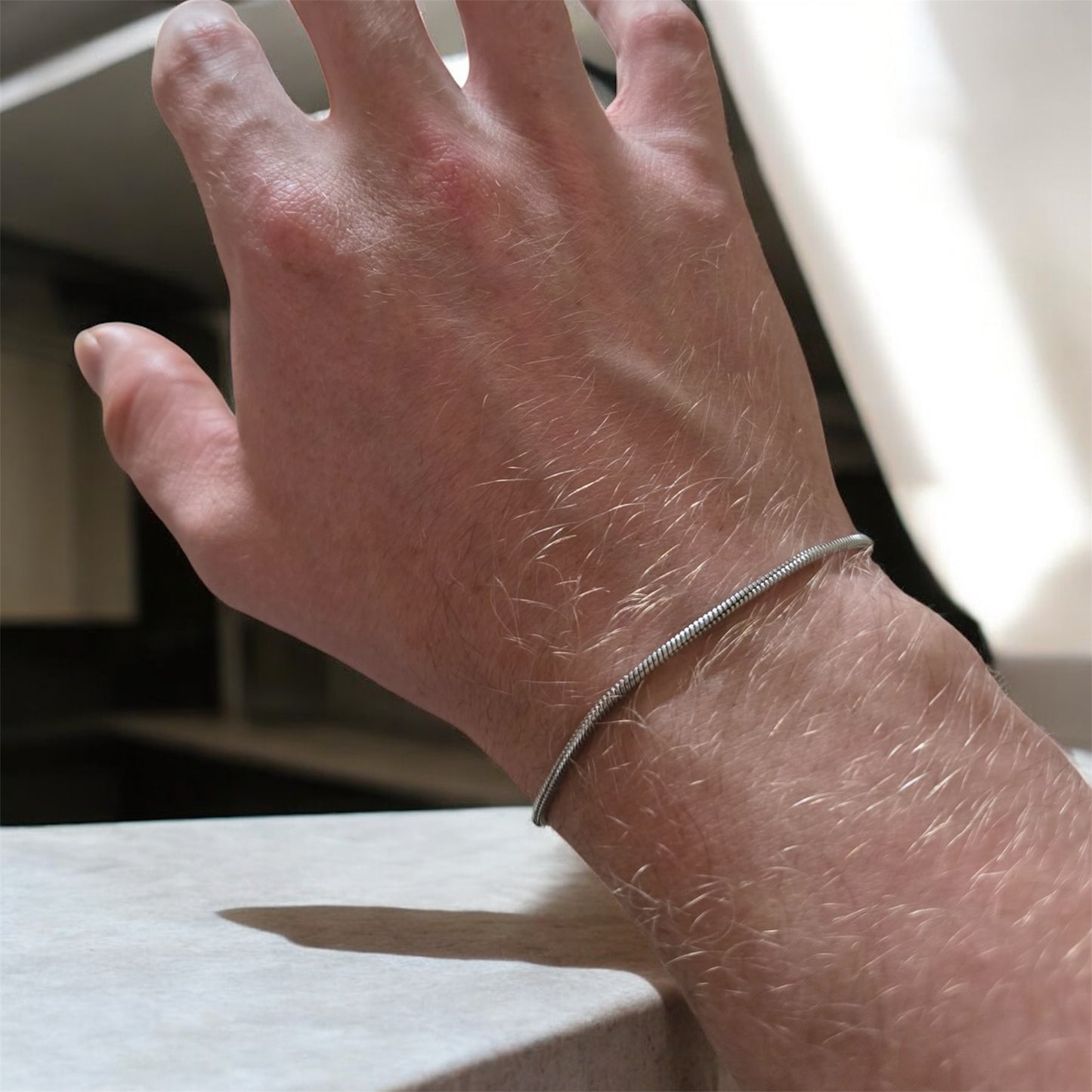 delta armband