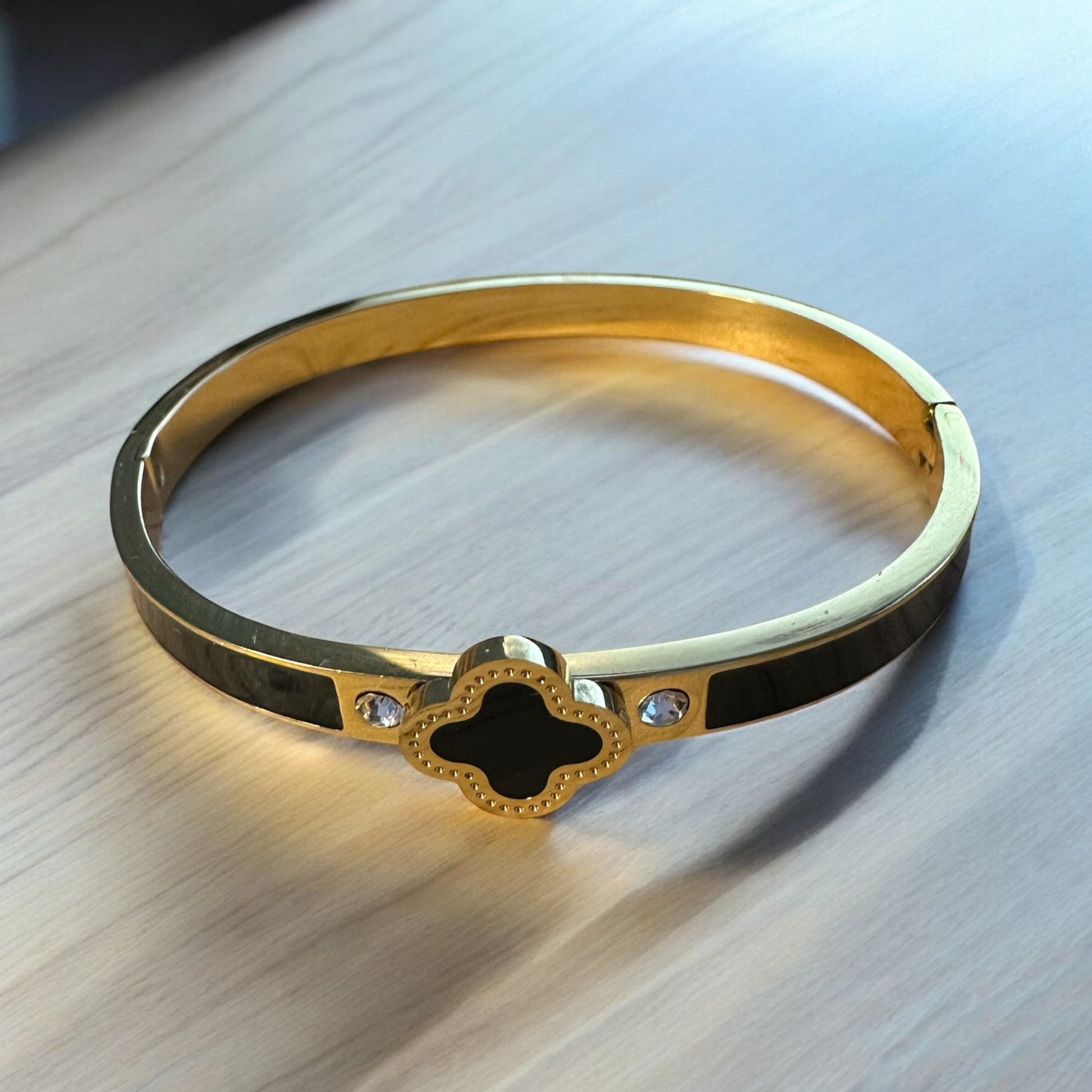 Clover Armreif - BestJewelery